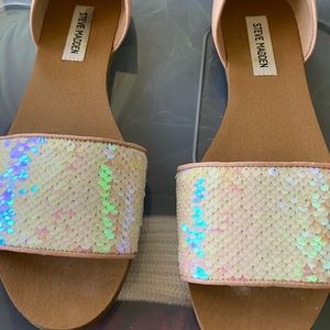 Steve Madden pink flat shoes size 11 sequins front